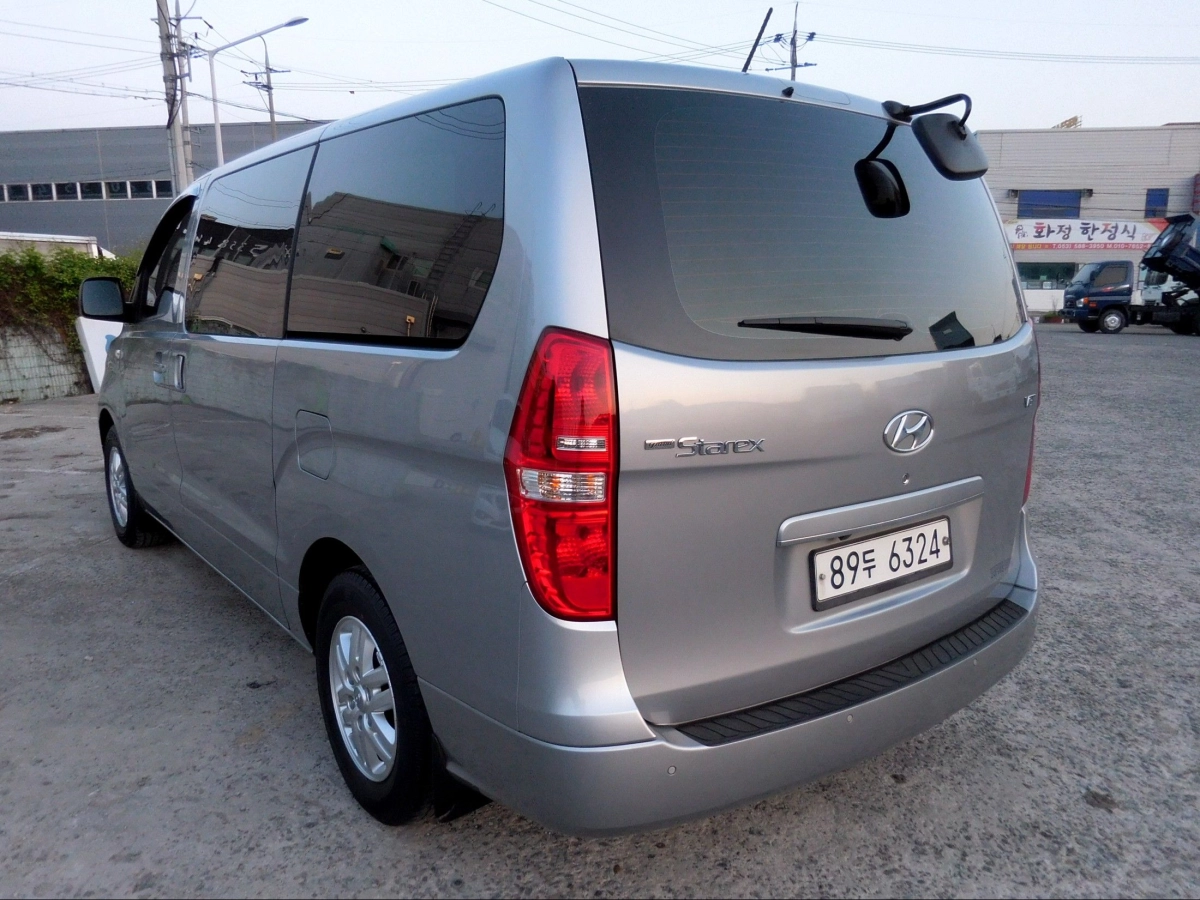 HYUNDAI STAREX GRAND