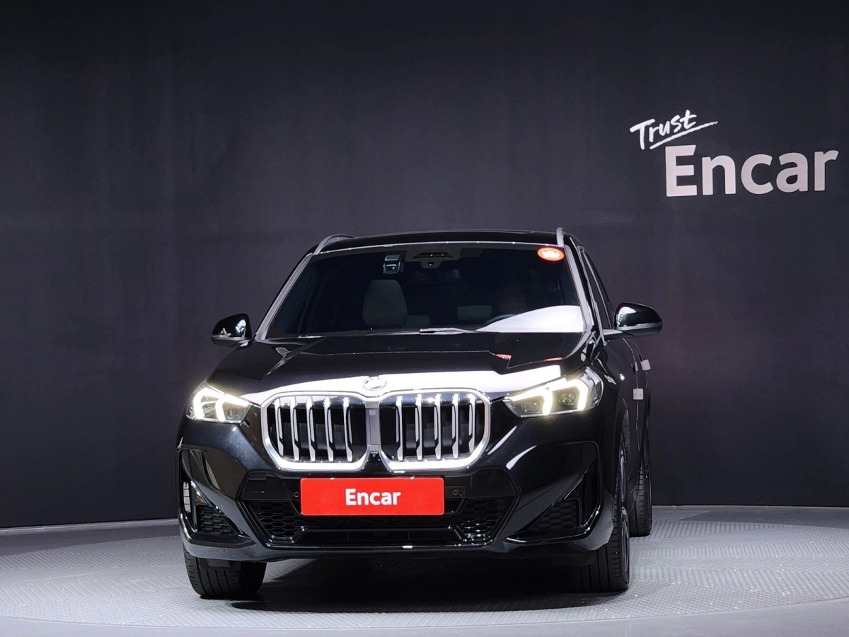 BMW X1 U11