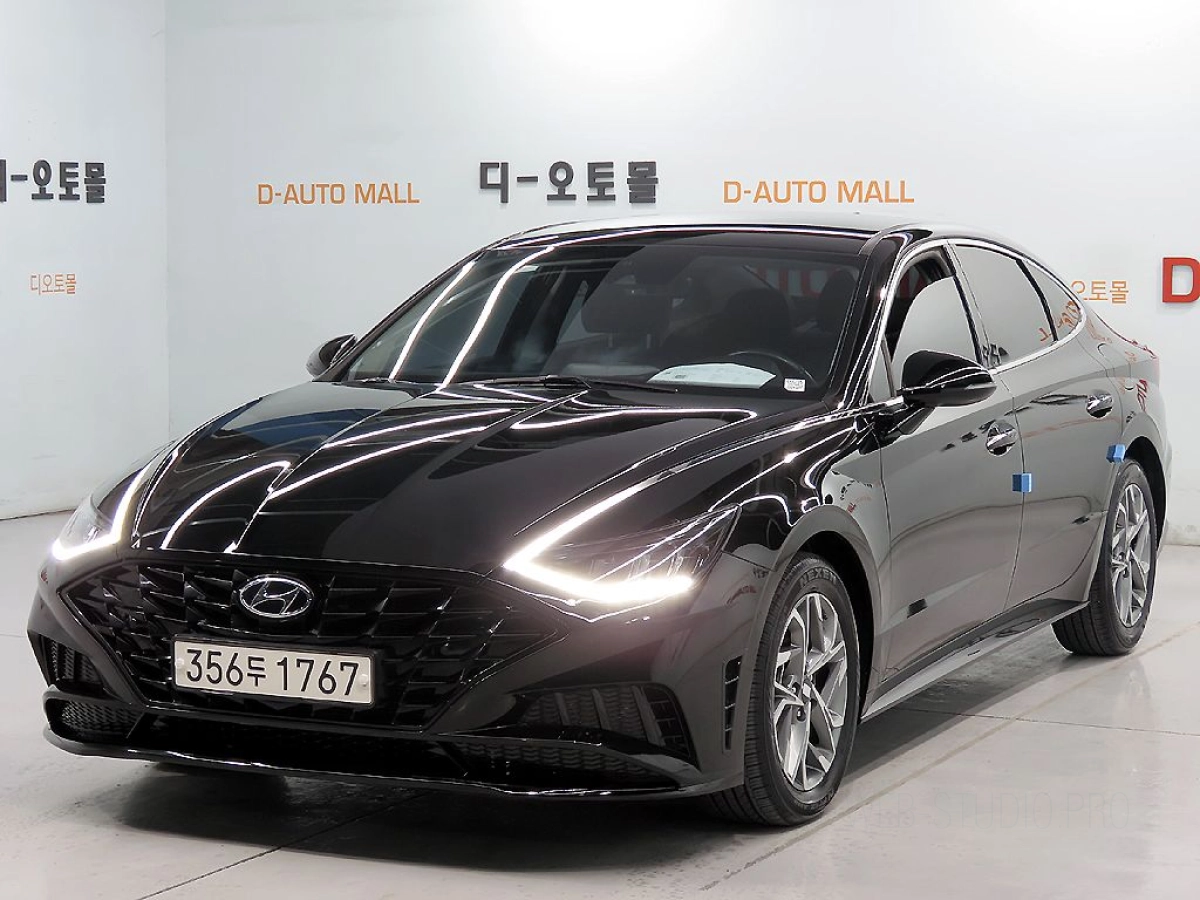 HYUNDAI SONATA DN8