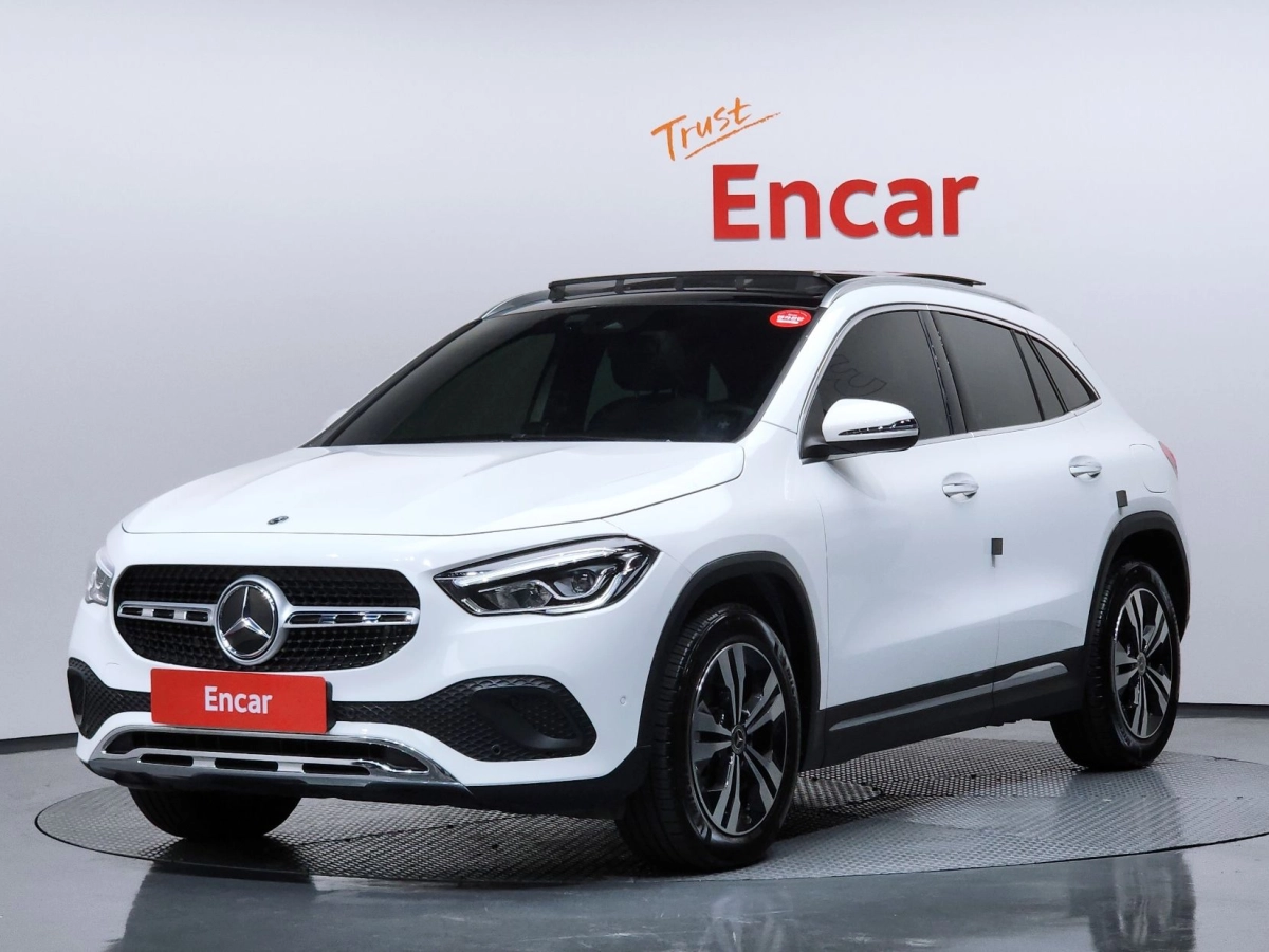 MERCEDES BENZ GLA-CLASS H247  2021