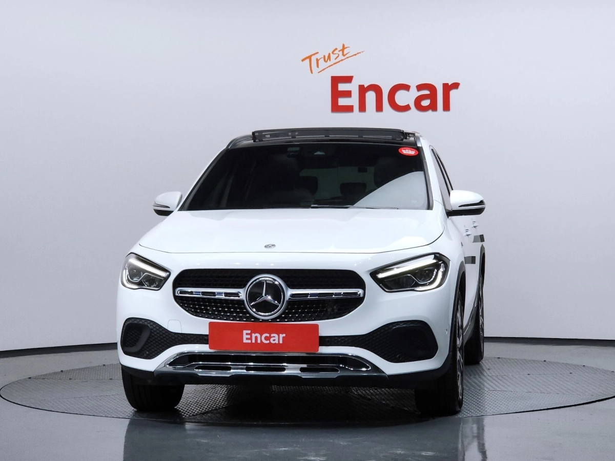 MERCEDES BENZ GLA-CLASS H247