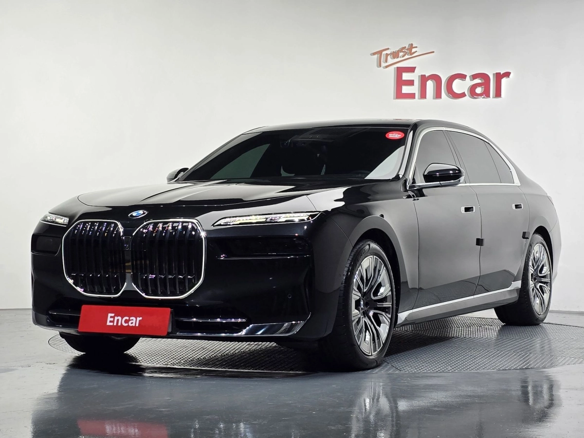 BMW 7-SERIES G70 2023