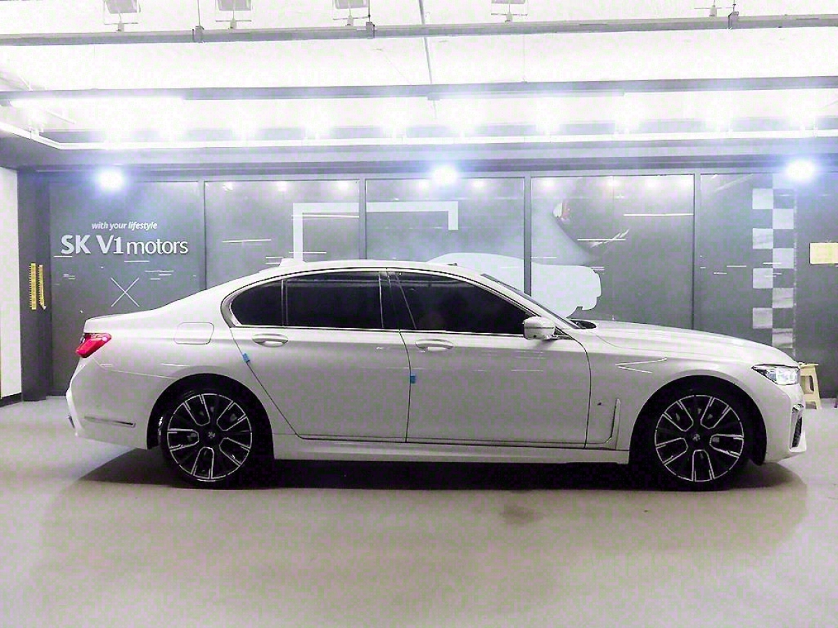 BMW 7-SERIES G11