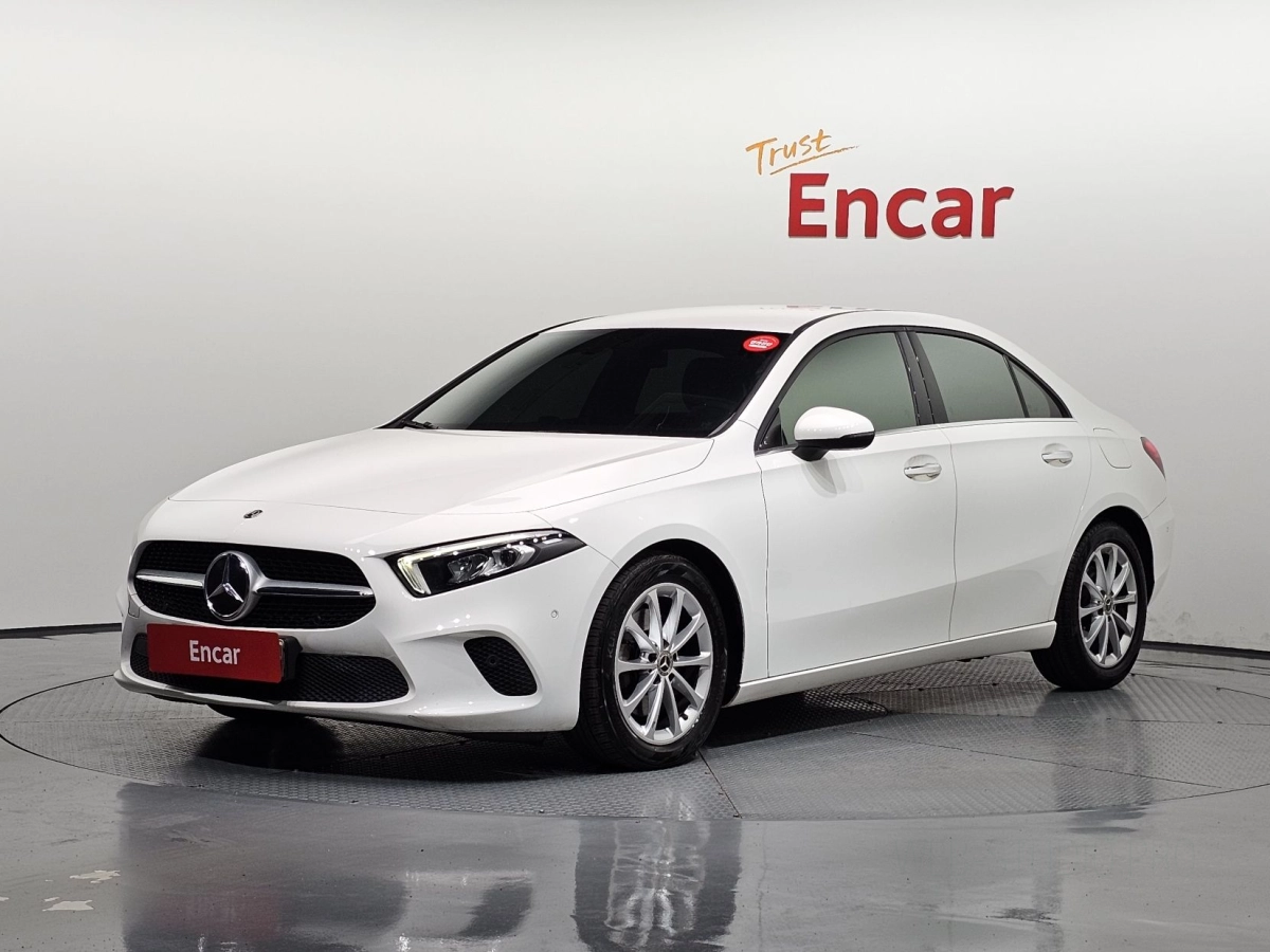 MERCEDES BENZ A-CLASS W177