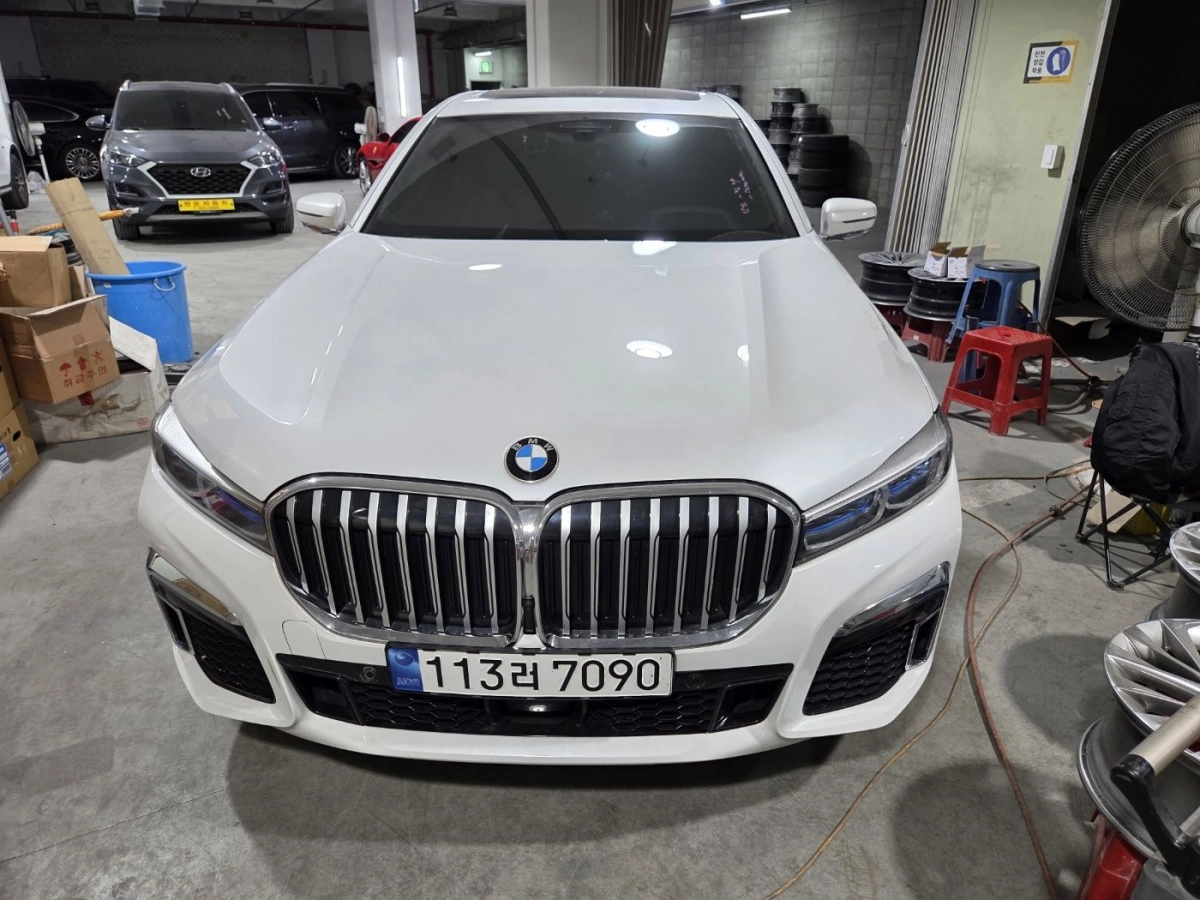BMW 7-SERIES G11 2022