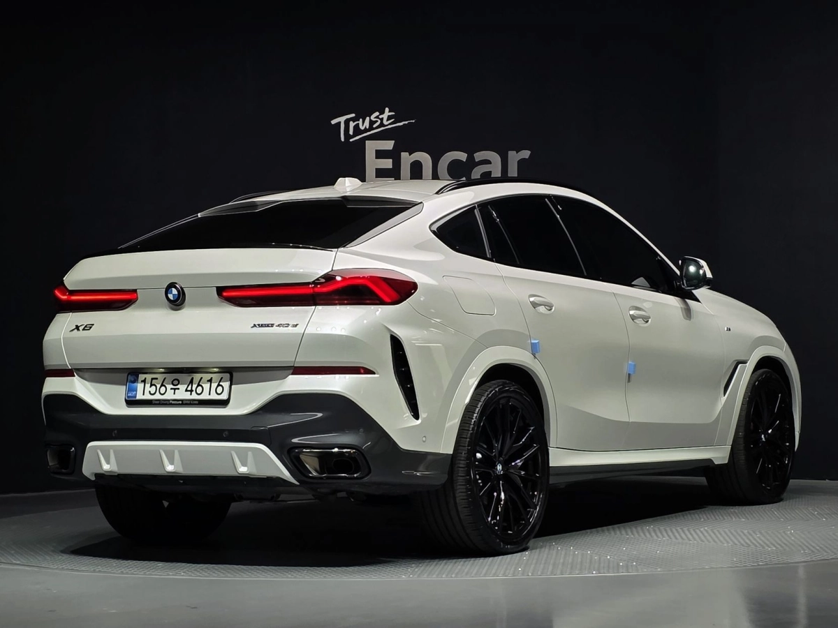 BMW X6 G06