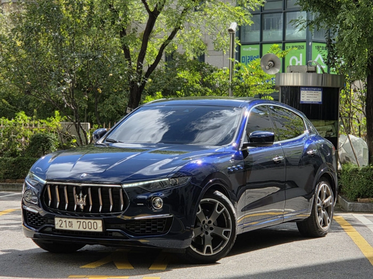 MASERATI LEVANTE