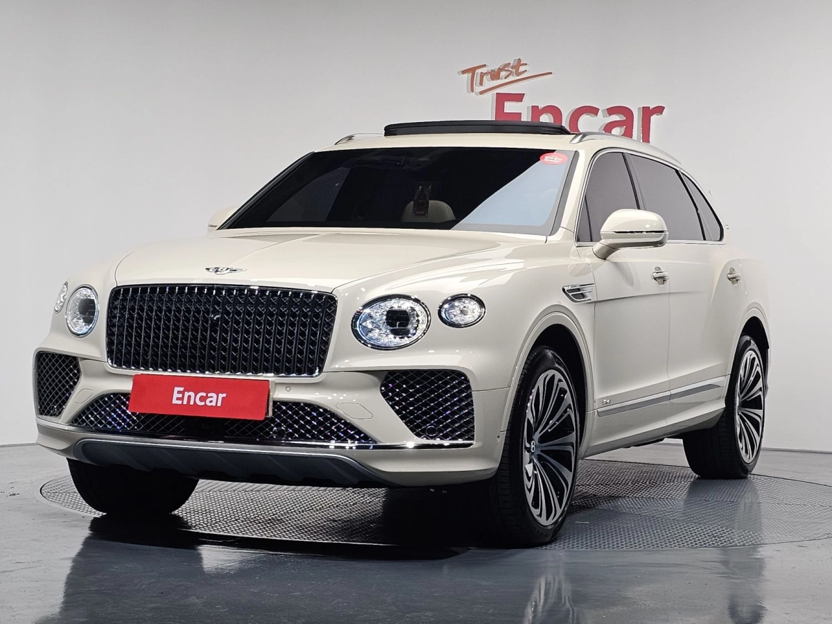 BENTLEY BENTAYGA  2024