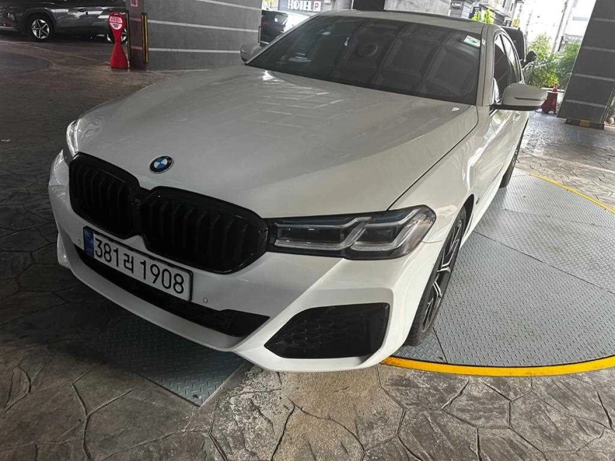 BMW 5-SERIES G30