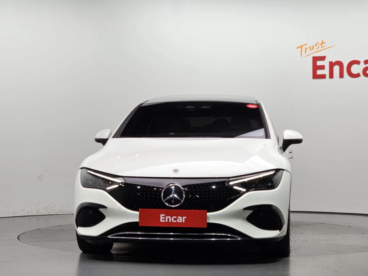 MERCEDES BENZ EQE V295