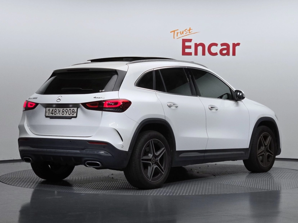 MERCEDES BENZ GLA-CLASS H247