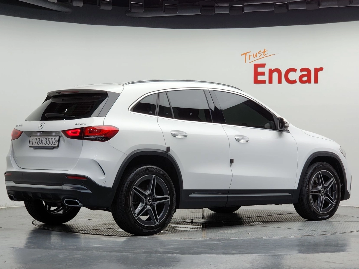 MERCEDES BENZ GLA-CLASS H247