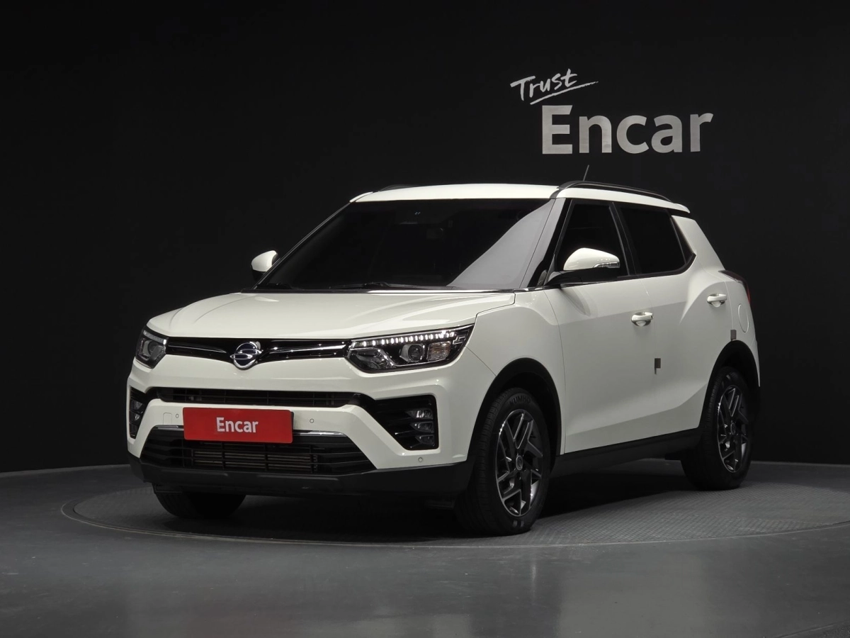 SSANGYONG TIVOLI VERY NEW