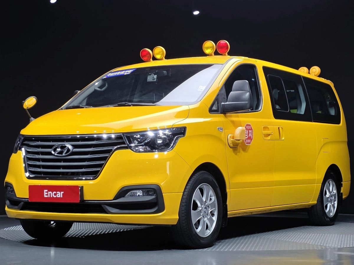 HYUNDAI STAREX GRAND