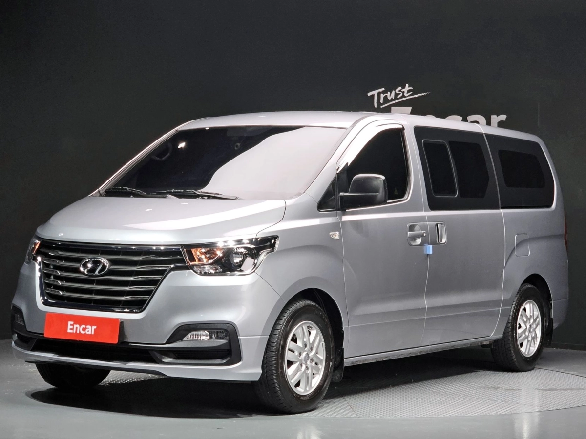 HYUNDAI STAREX GRAND