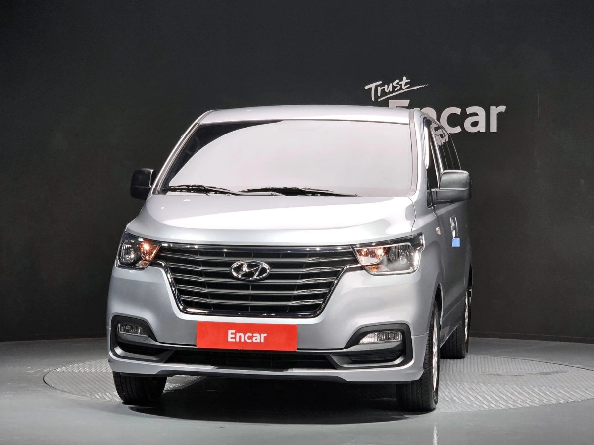 HYUNDAI STAREX GRAND