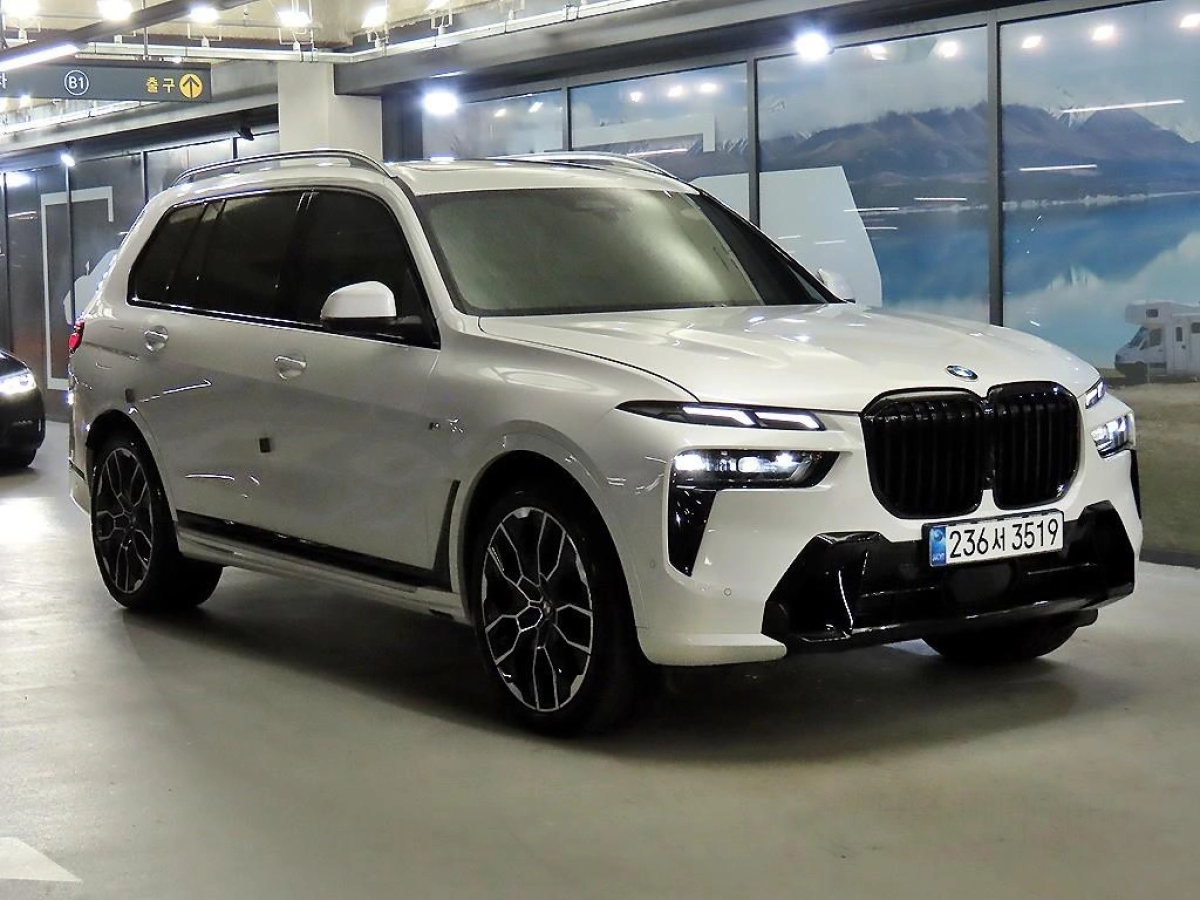 BMW X7 G07