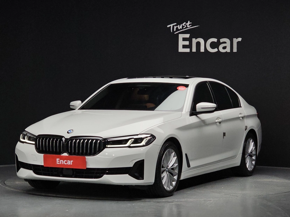 BMW 5-SERIES G30 2021