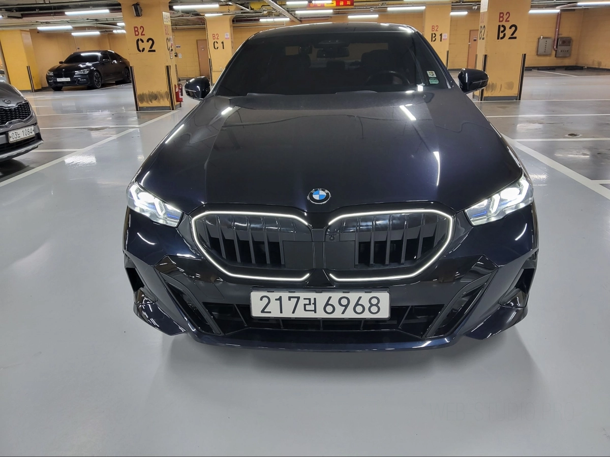 BMW 5-SERIES G60 2025