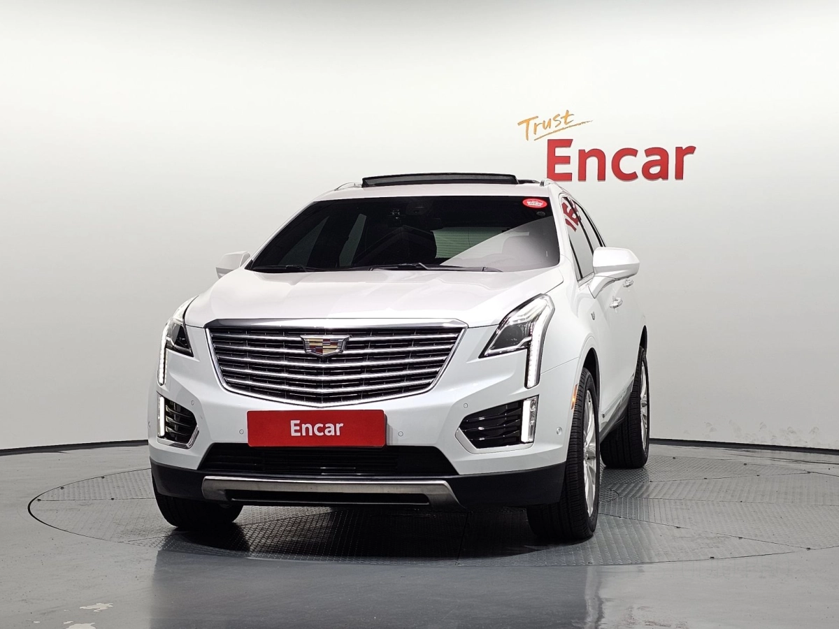 CADILLAC XT5
