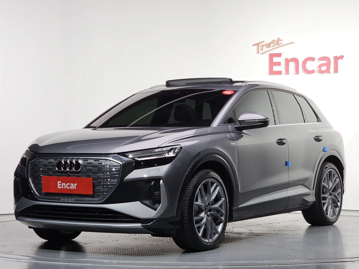 AUDI Q4 E-TRON F4  2025