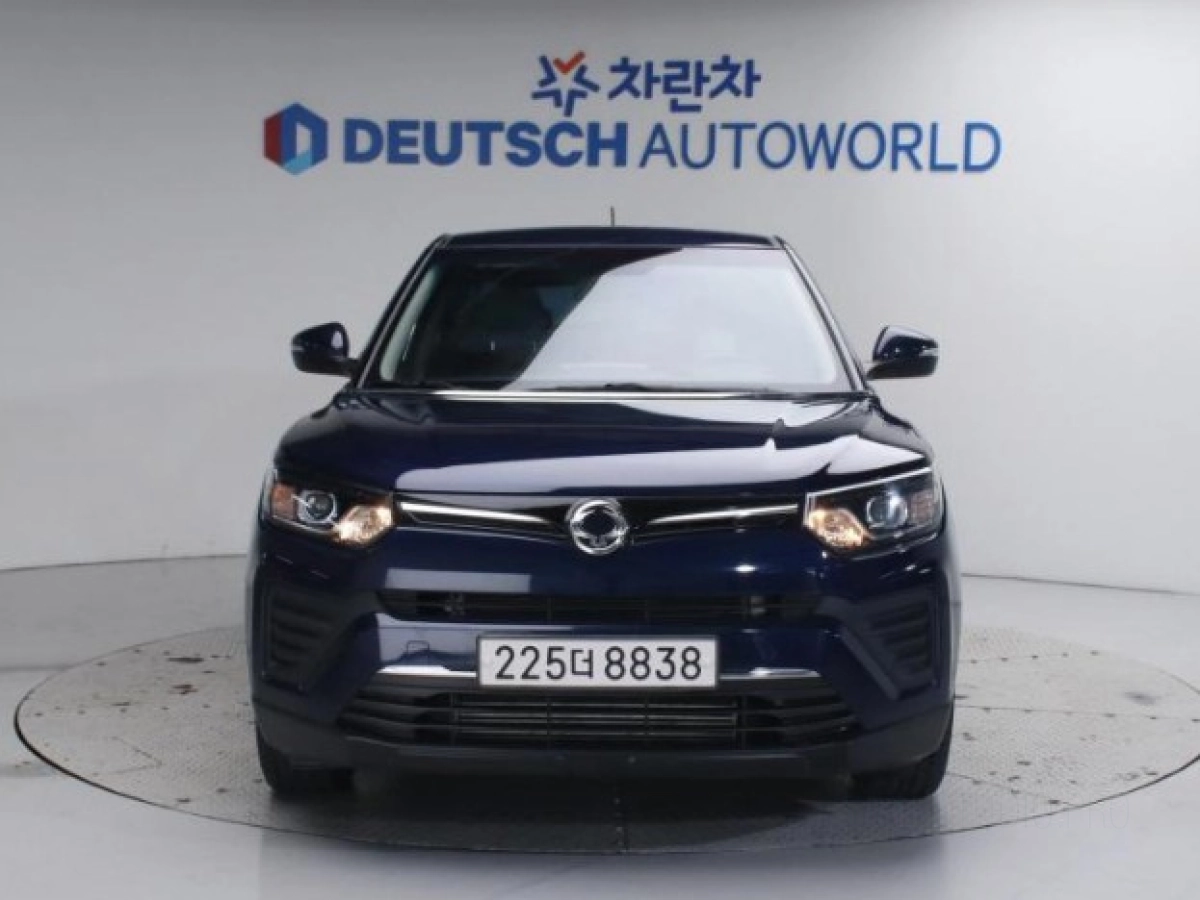 SSANGYONG TIVOLI VERY NEW  2020