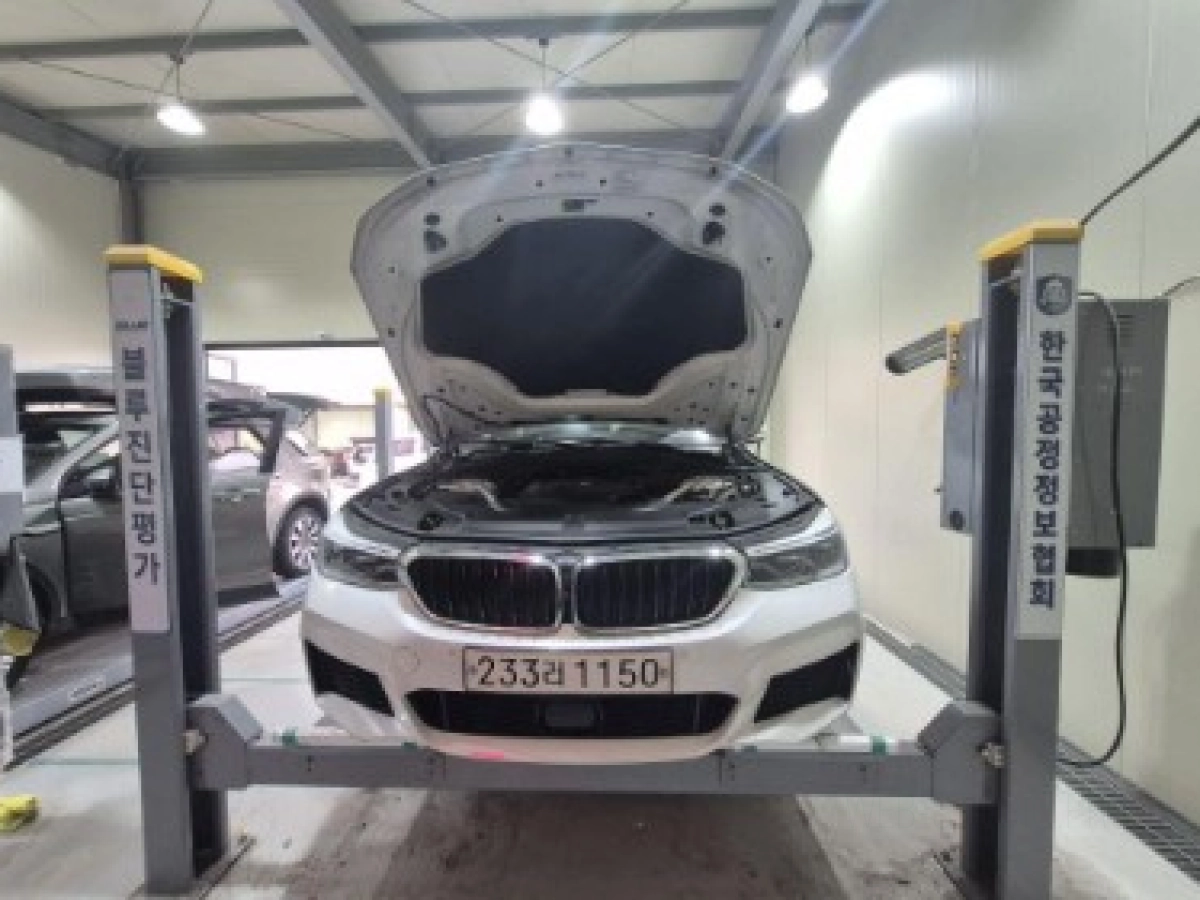 BMW 6-SERIES GT G32 2019