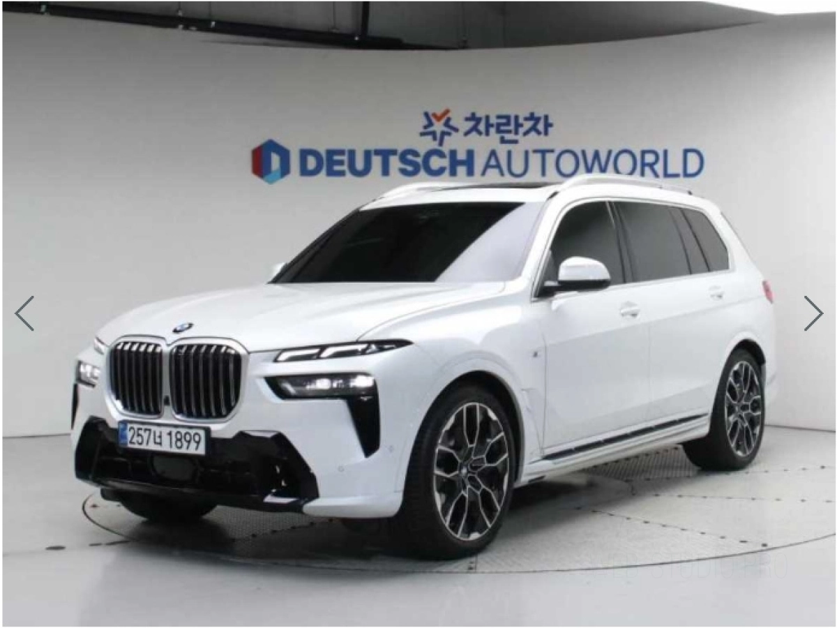 BMW X7 G07 2025