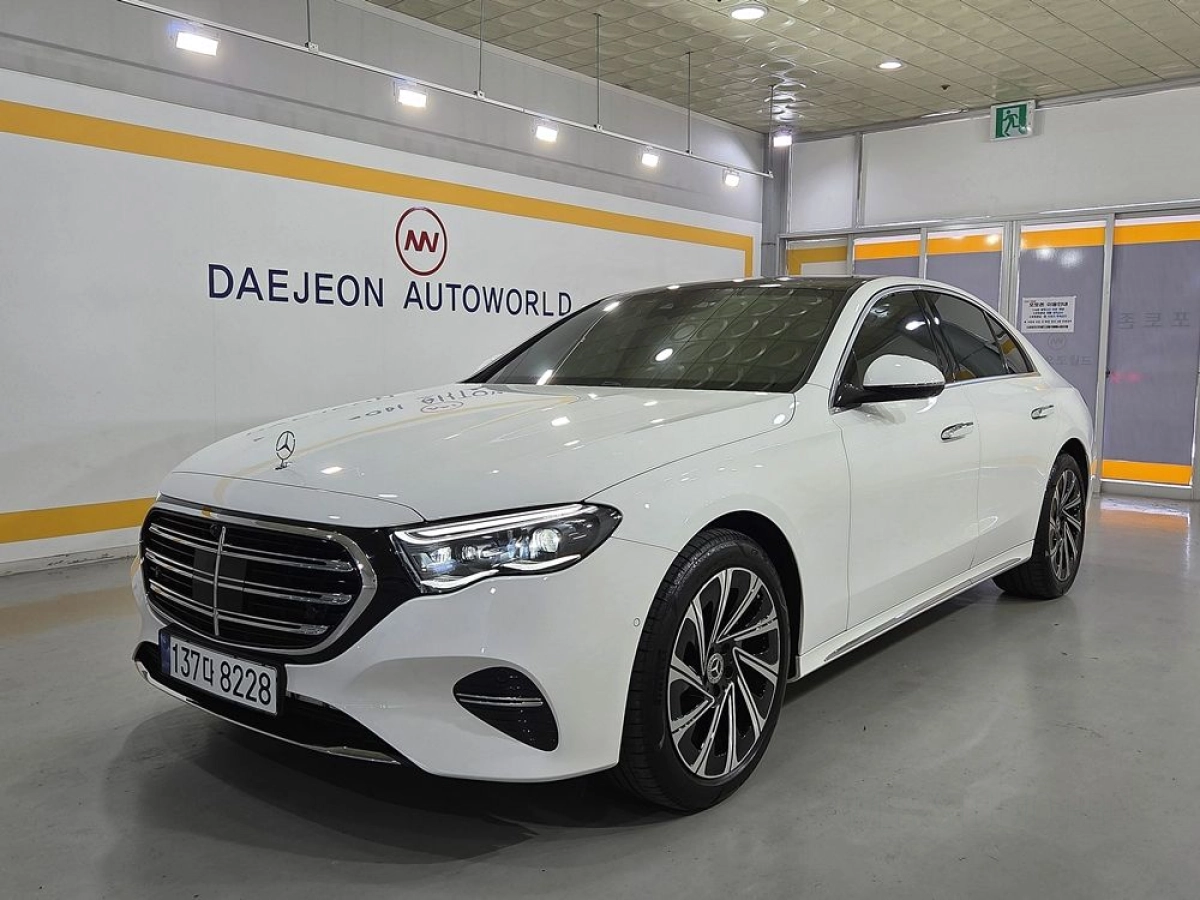 MERCEDES BENZ E-CLASS W214