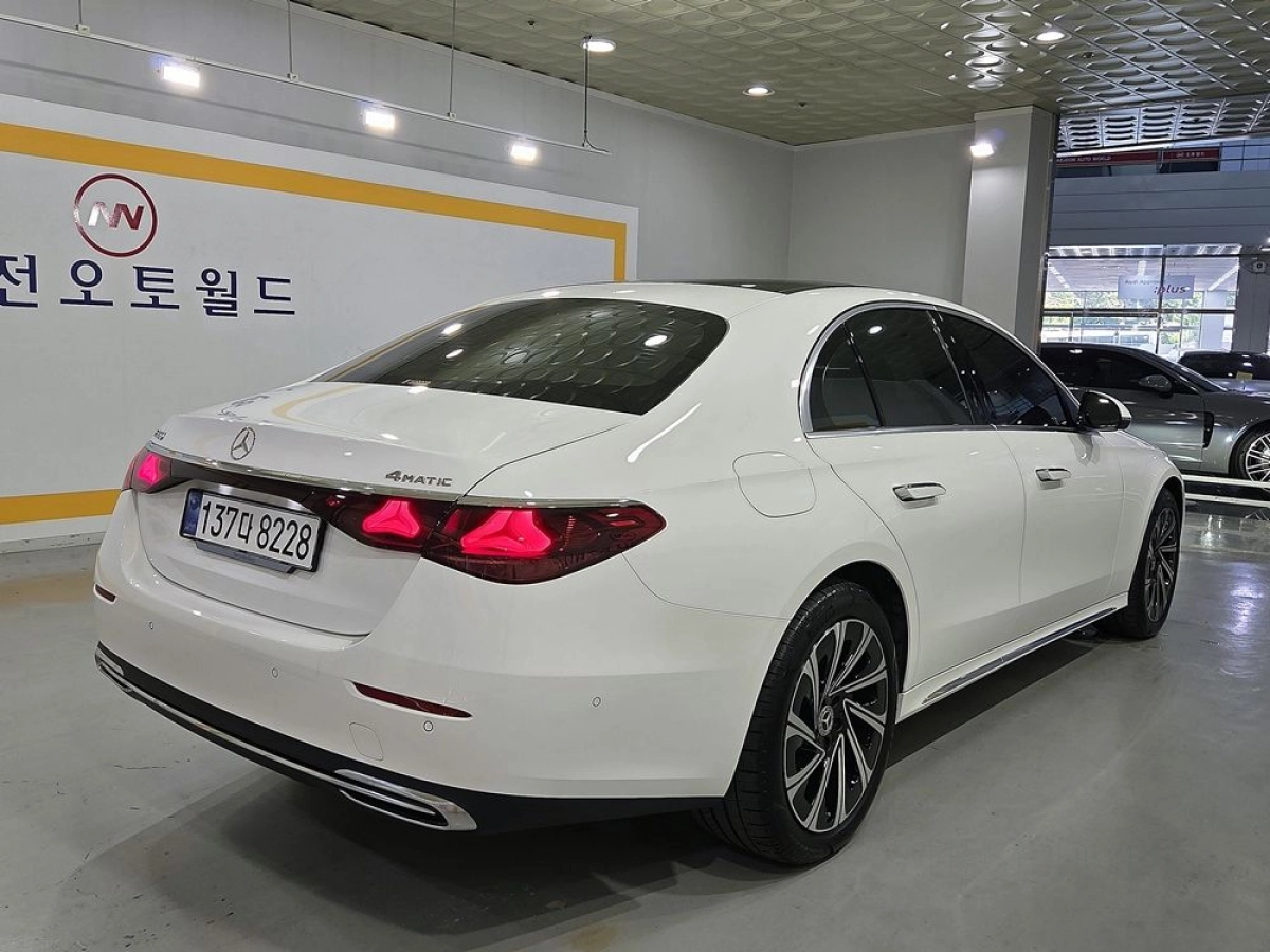 MERCEDES BENZ E-CLASS W214