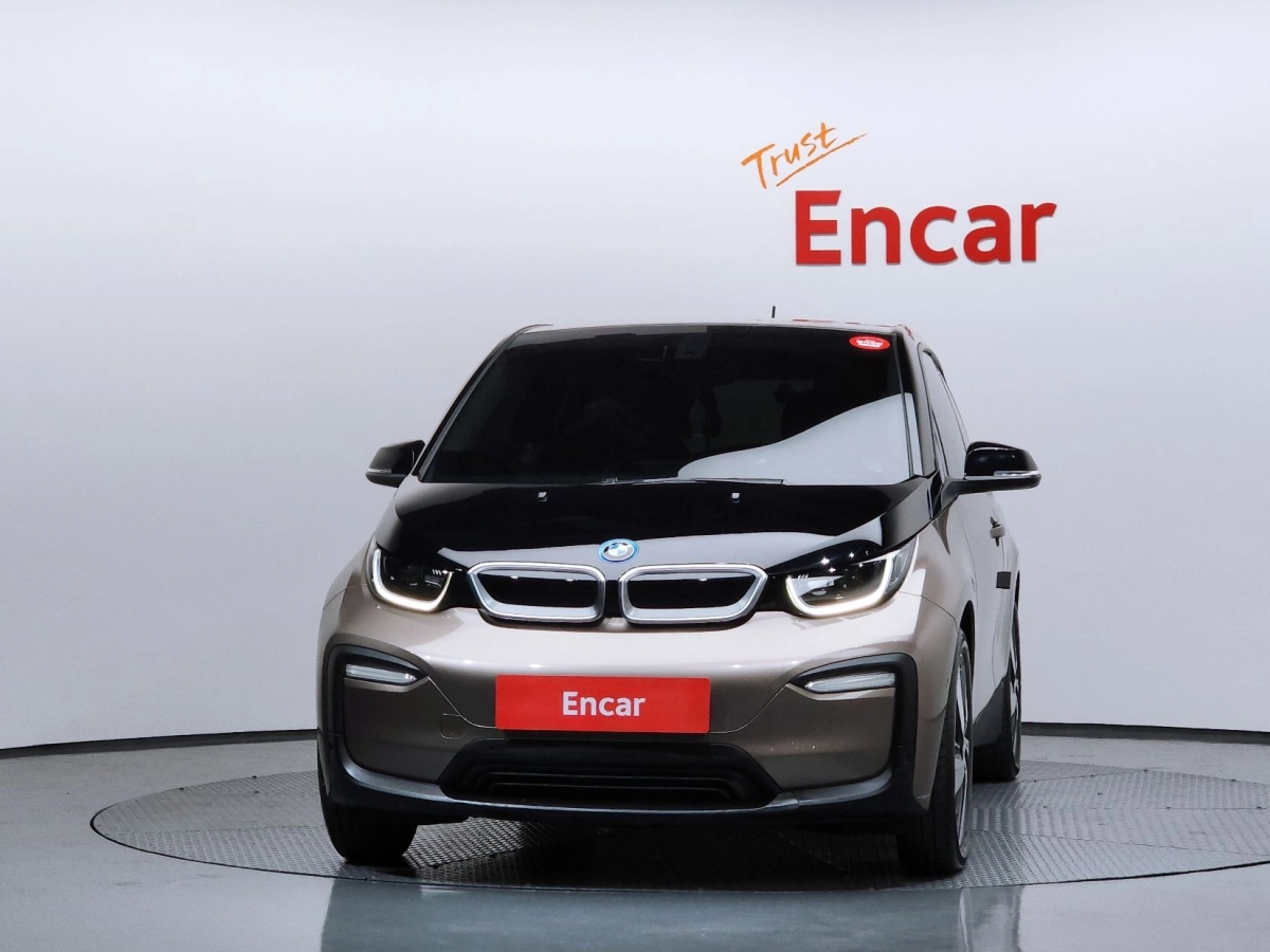 BMW I3