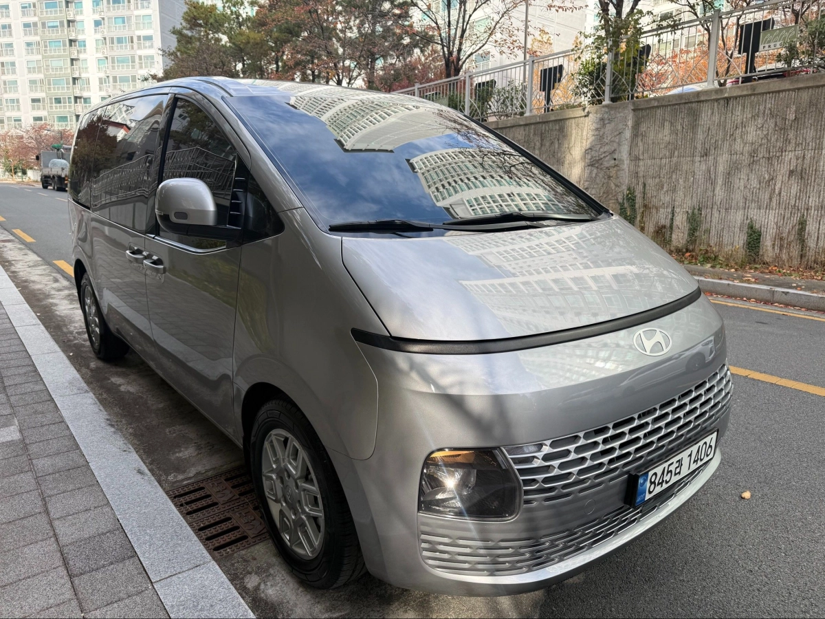 HYUNDAI STARIA 2022