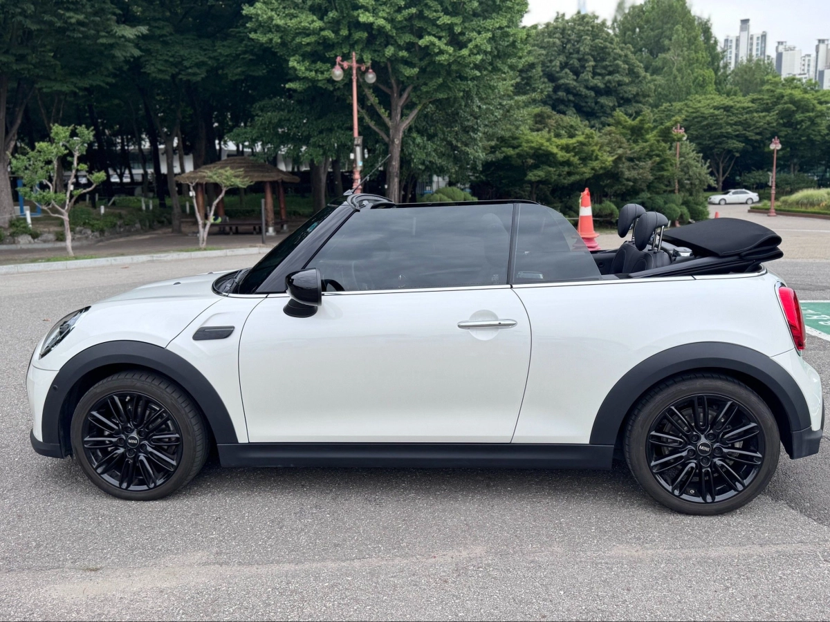 MINI COOPER CONVERTIBLE