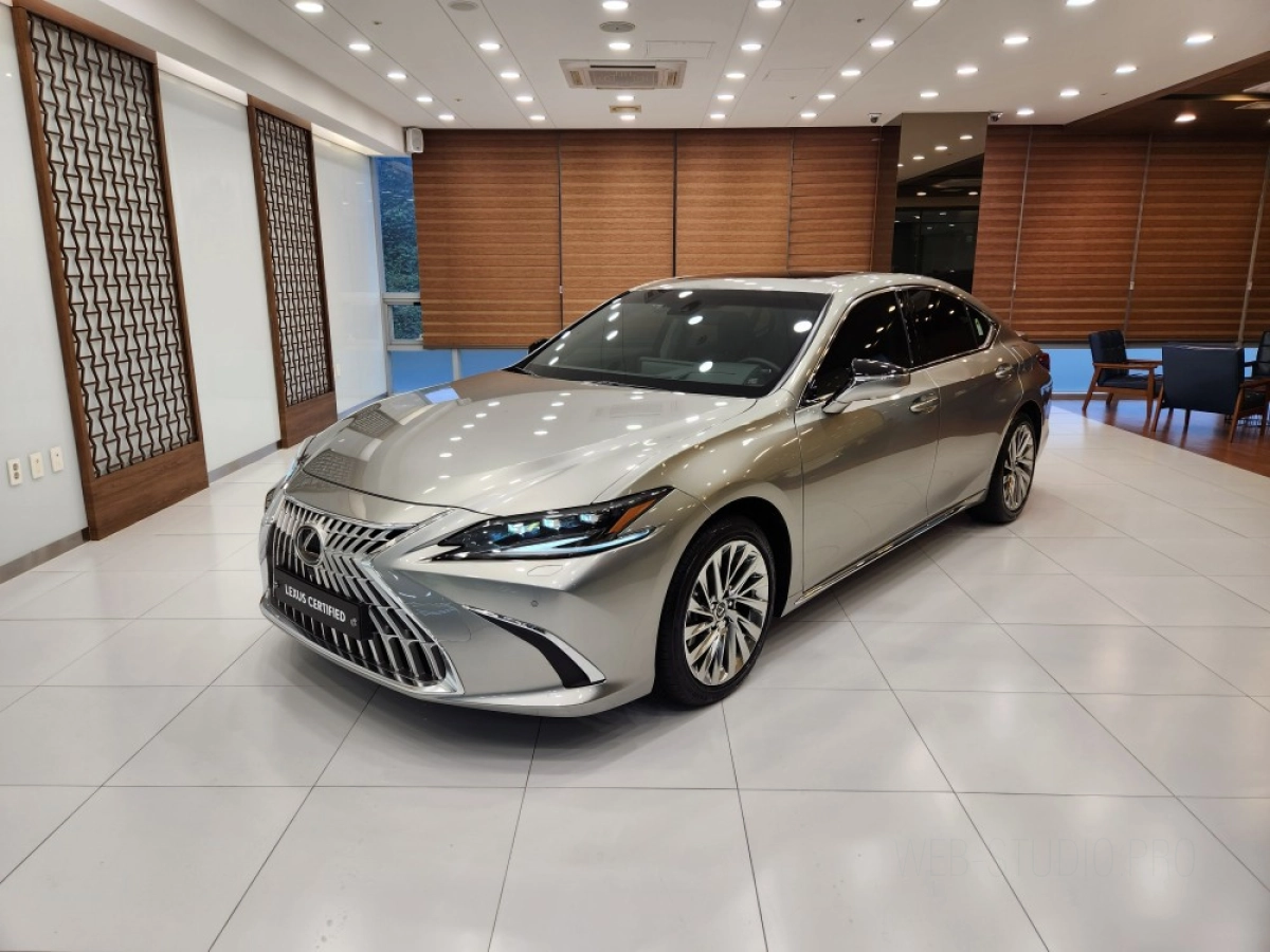 LEXUS ES300H