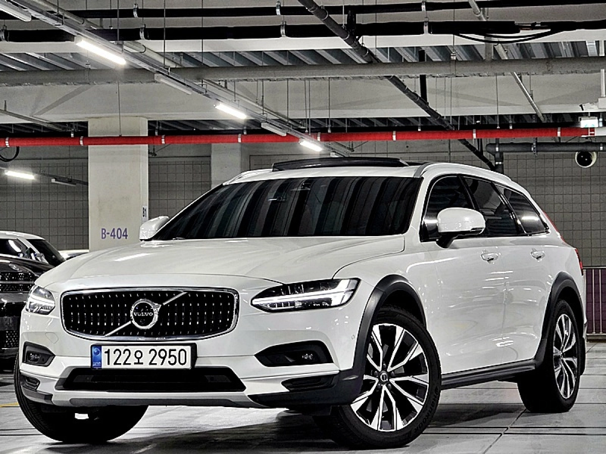 VOLVO V90 CROSS COUNTRY