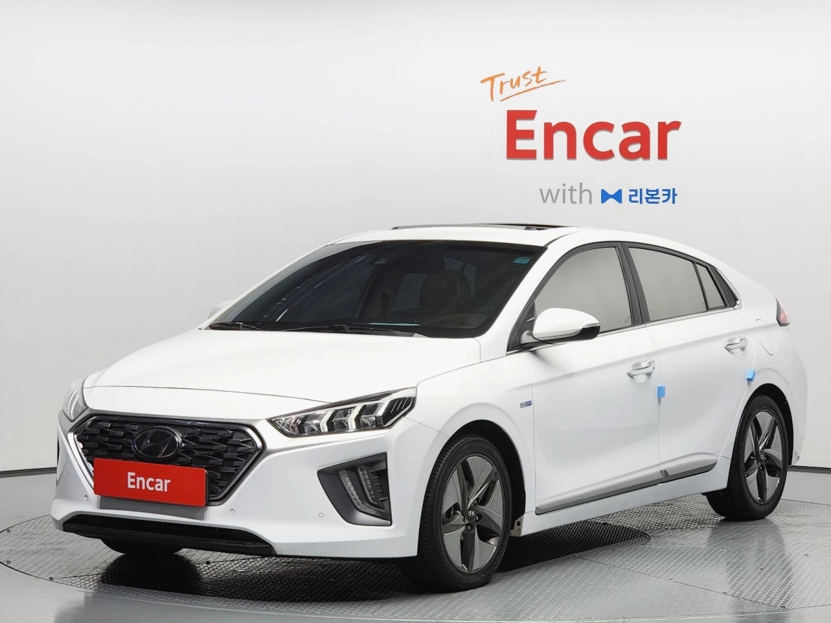 HYUNDAI IONIQ HYBRID
