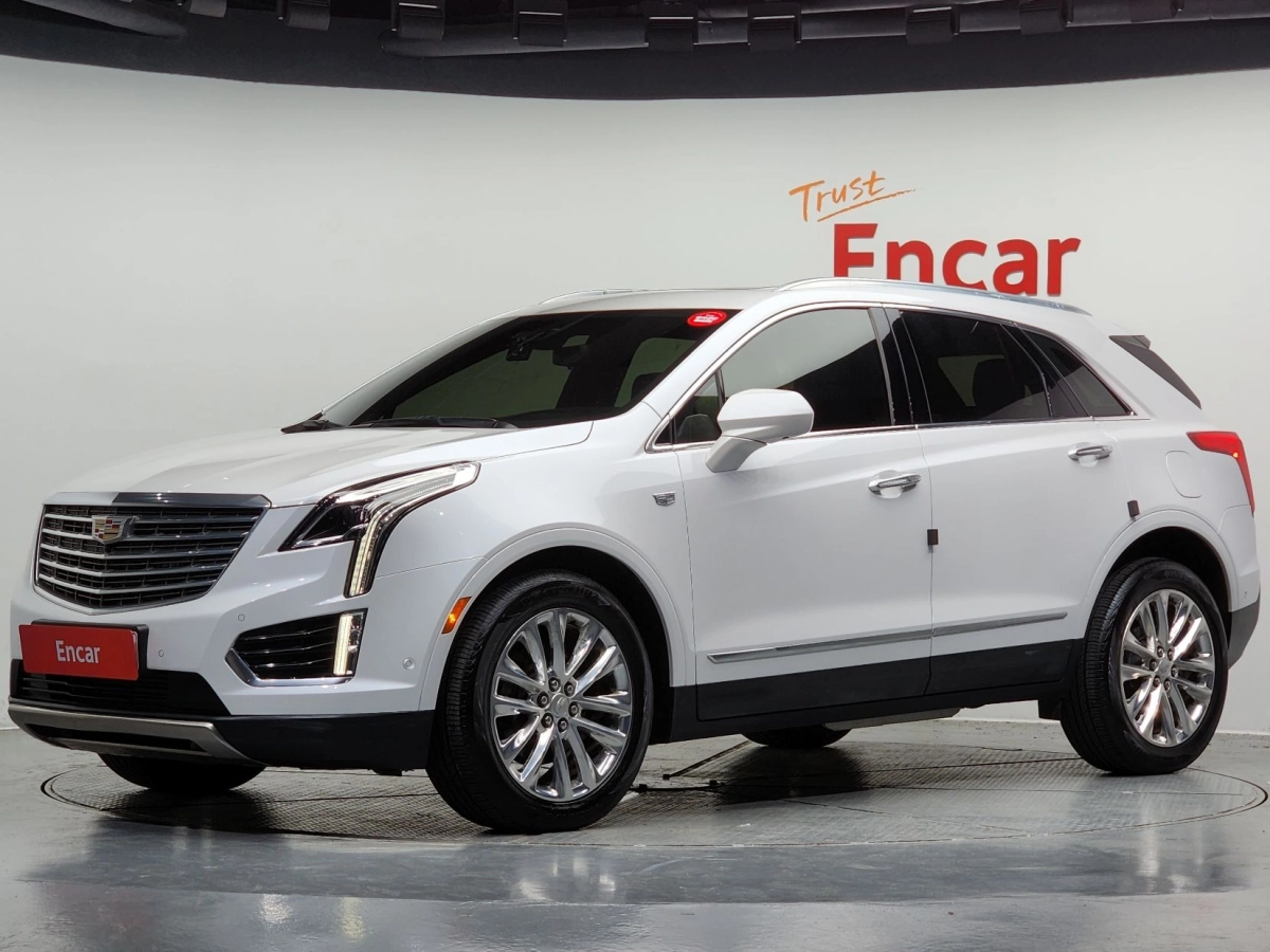 CADILLAC XT5