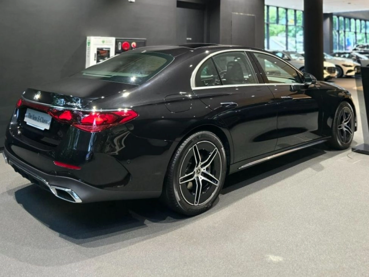 MERCEDES BENZ E-CLASS W214