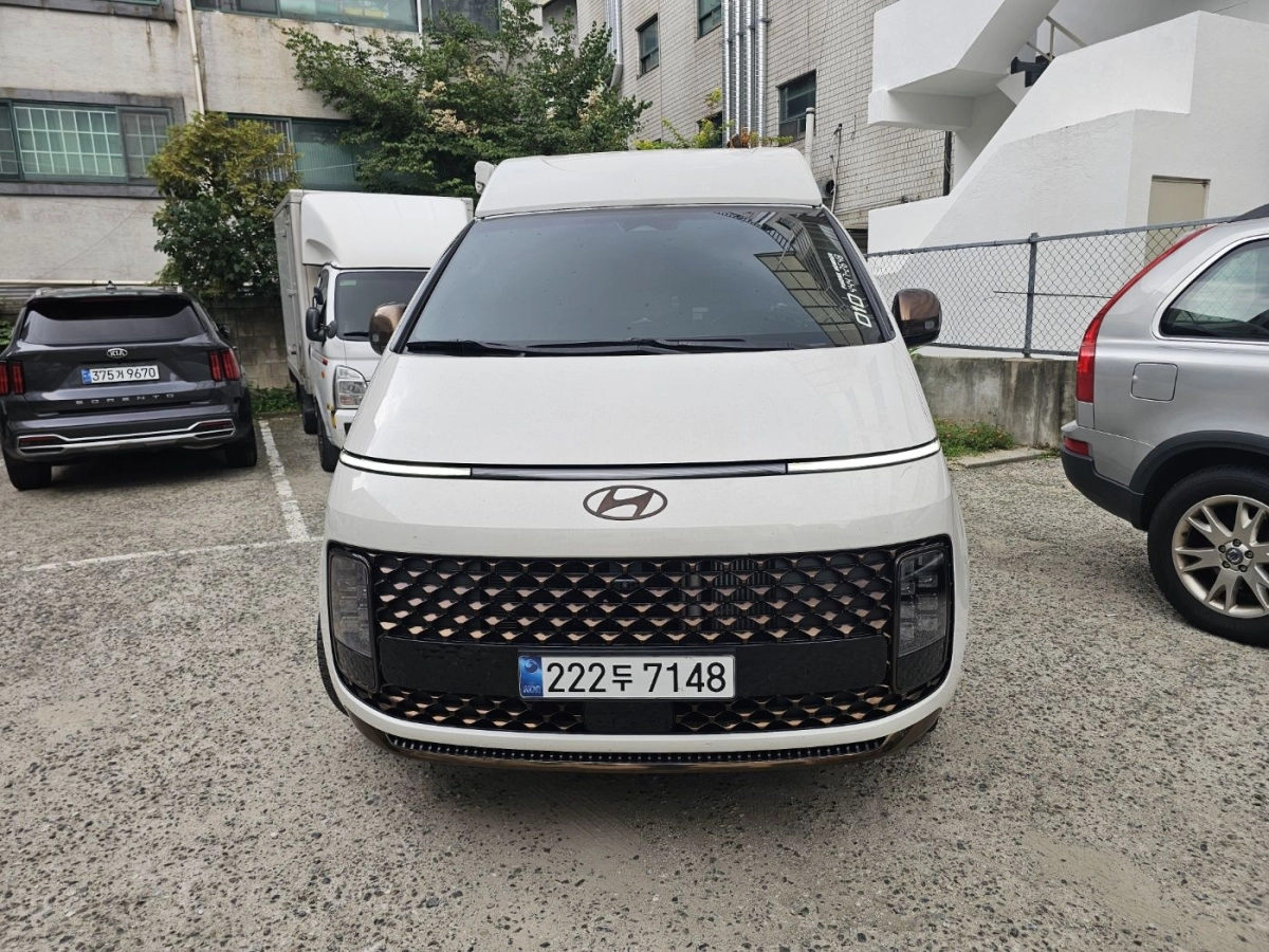 HYUNDAI STARIA  2024