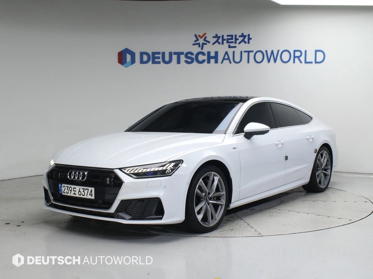 AUDI A7 4K 2020