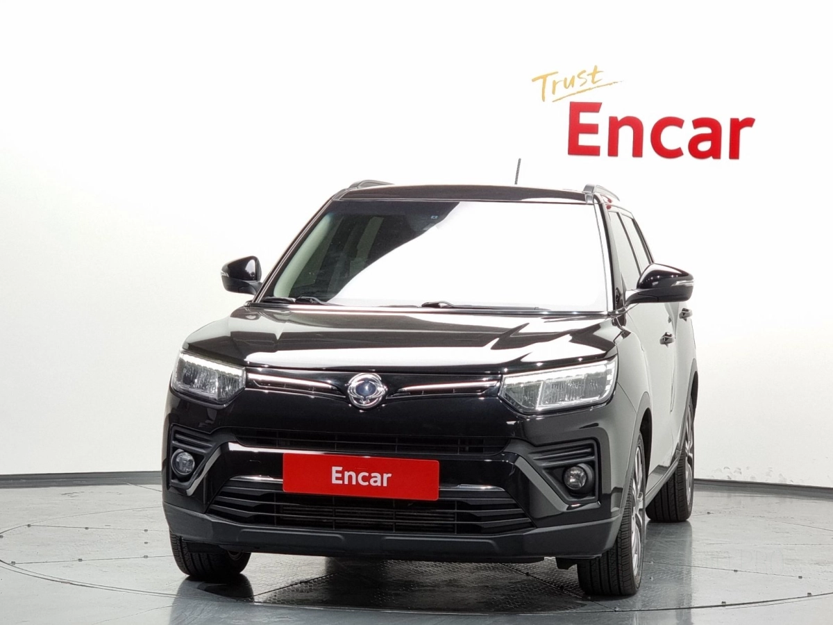 SSANGYONG TIVOLI VERY NEW