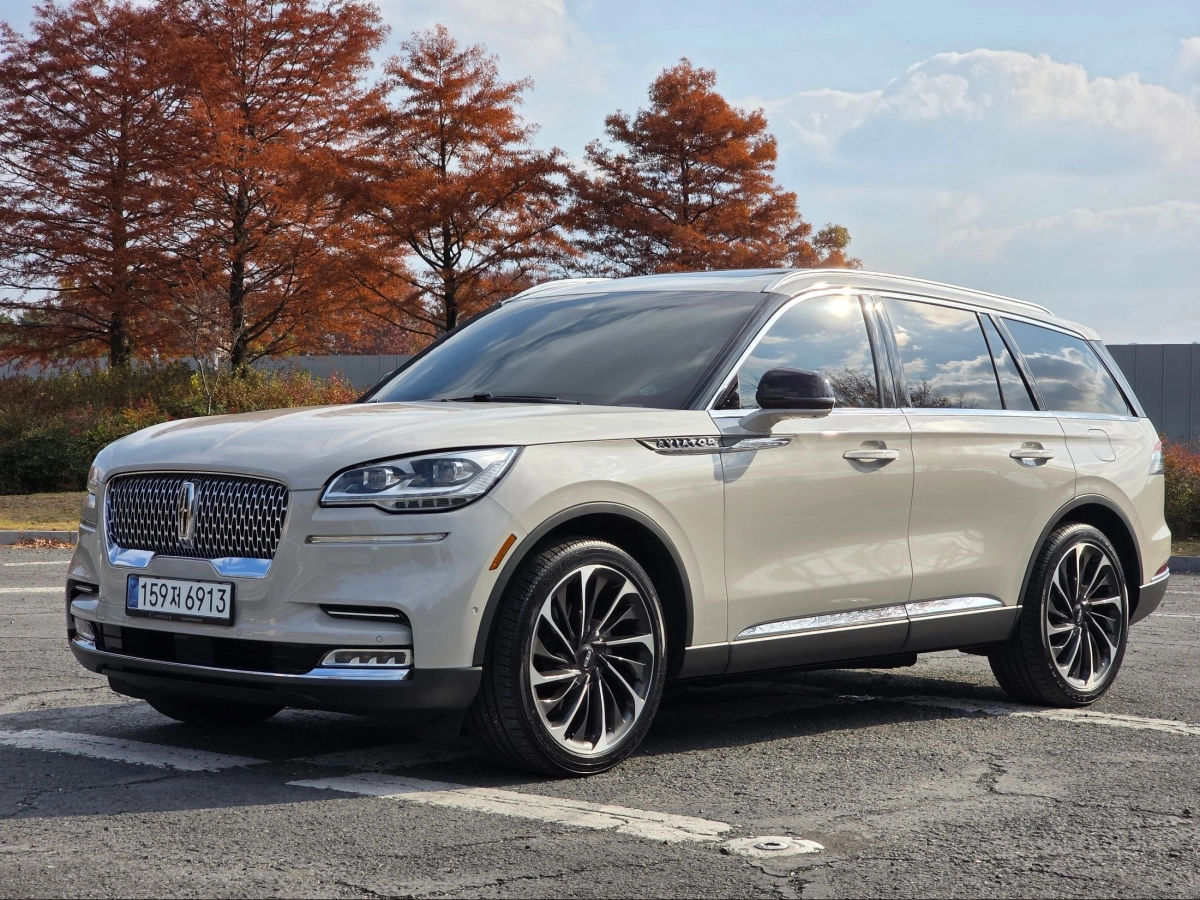 LINCOLN AVIATOR