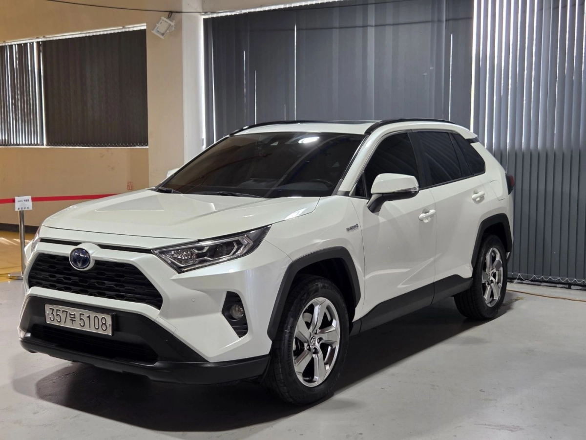 TOYOTA RAV4  2021
