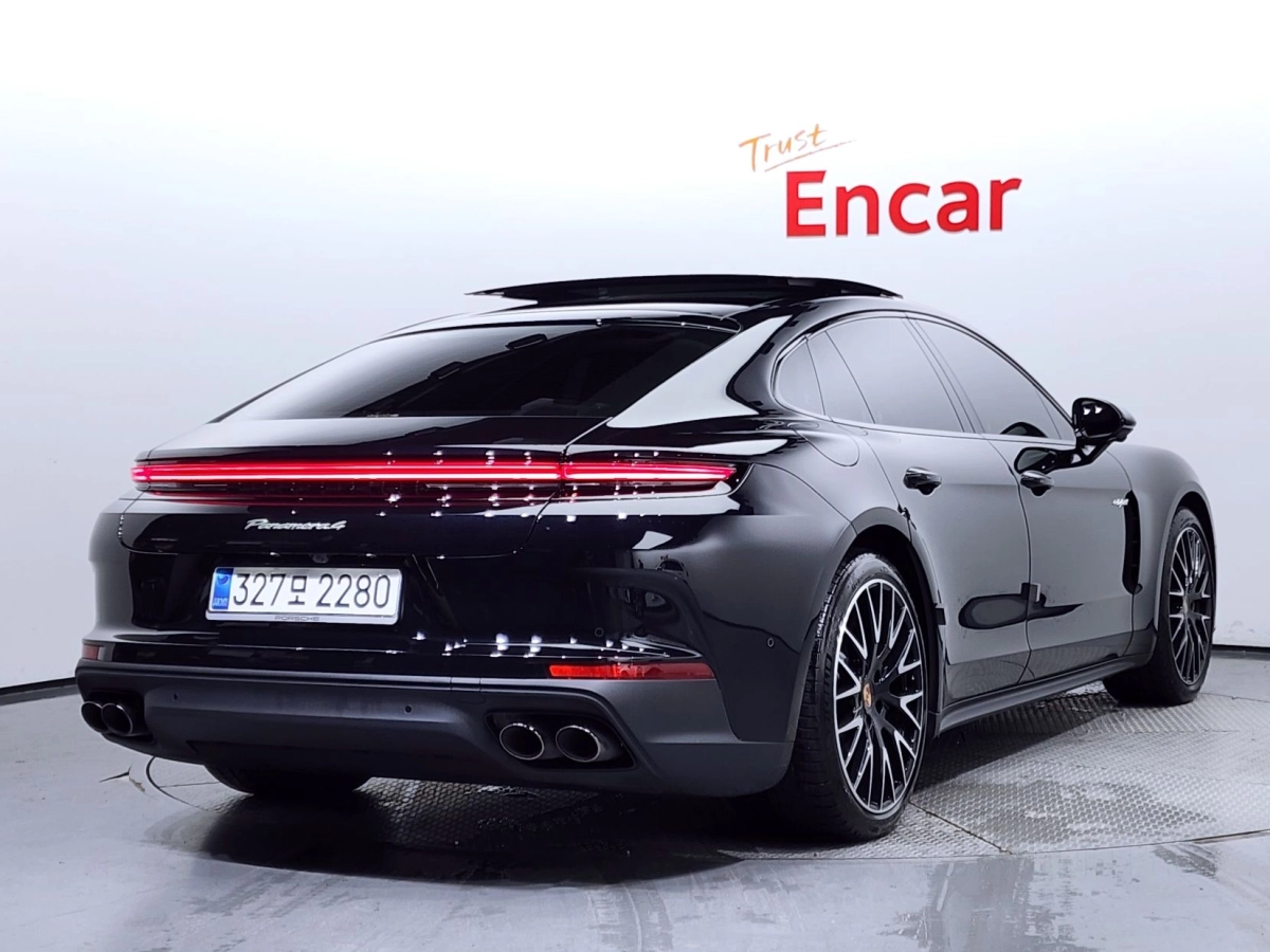 PORSCHE PANAMERA 972