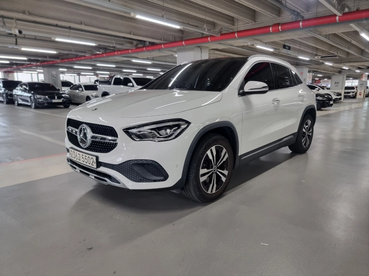 MERCEDES BENZ GLA-CLASS H247  2021