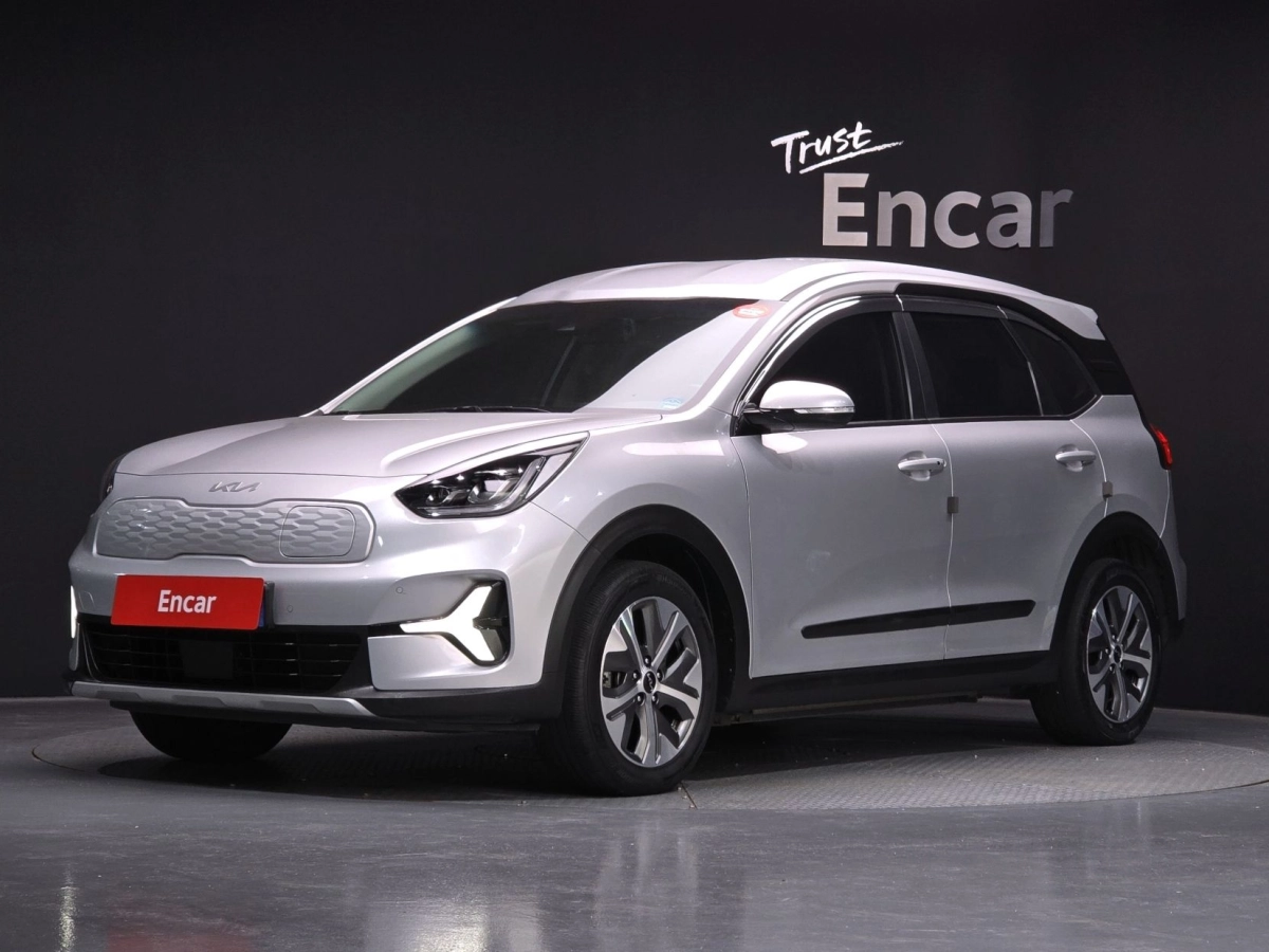 KIA NIRO PLUS