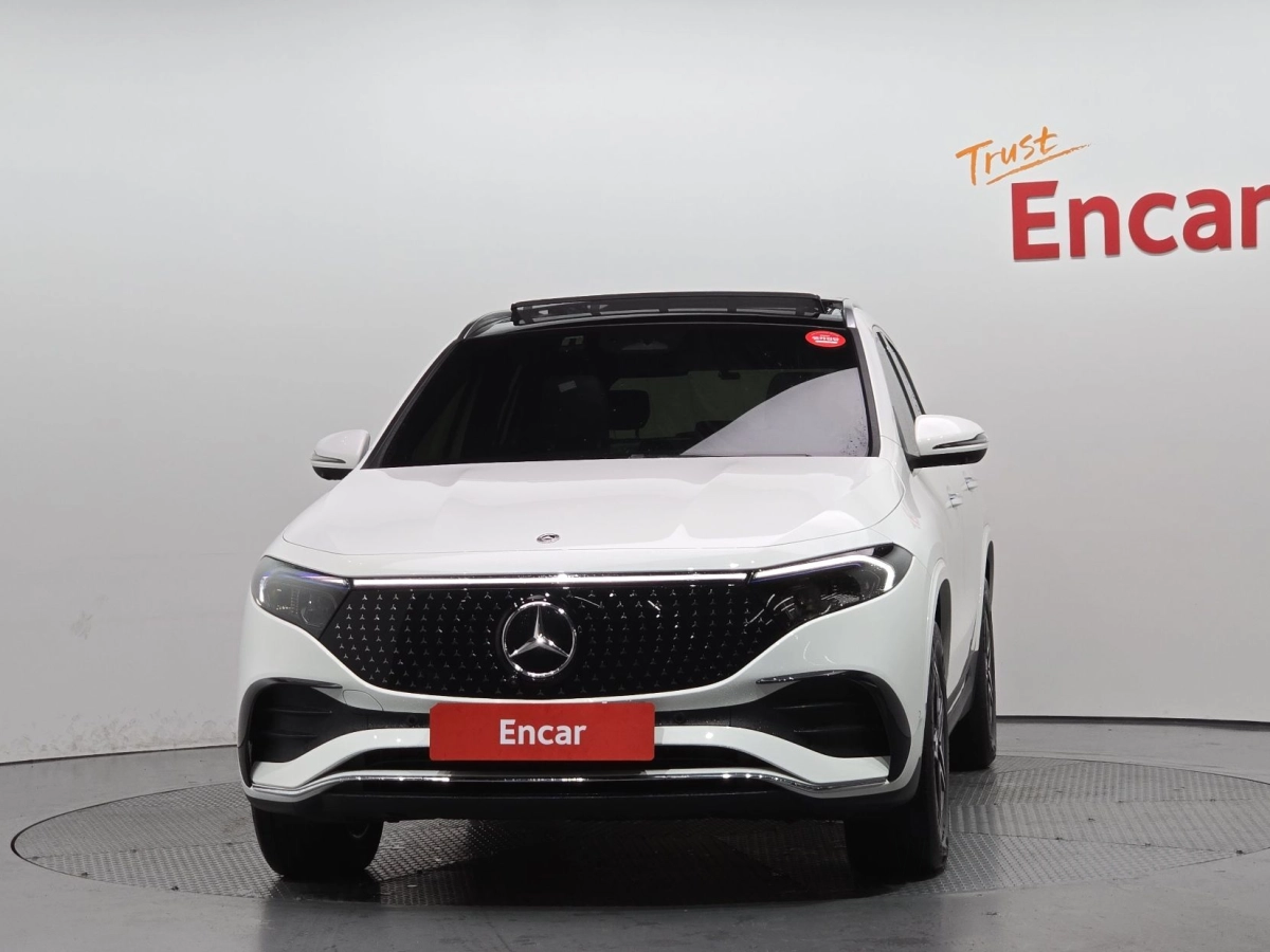 MERCEDES BENZ EQA H243
