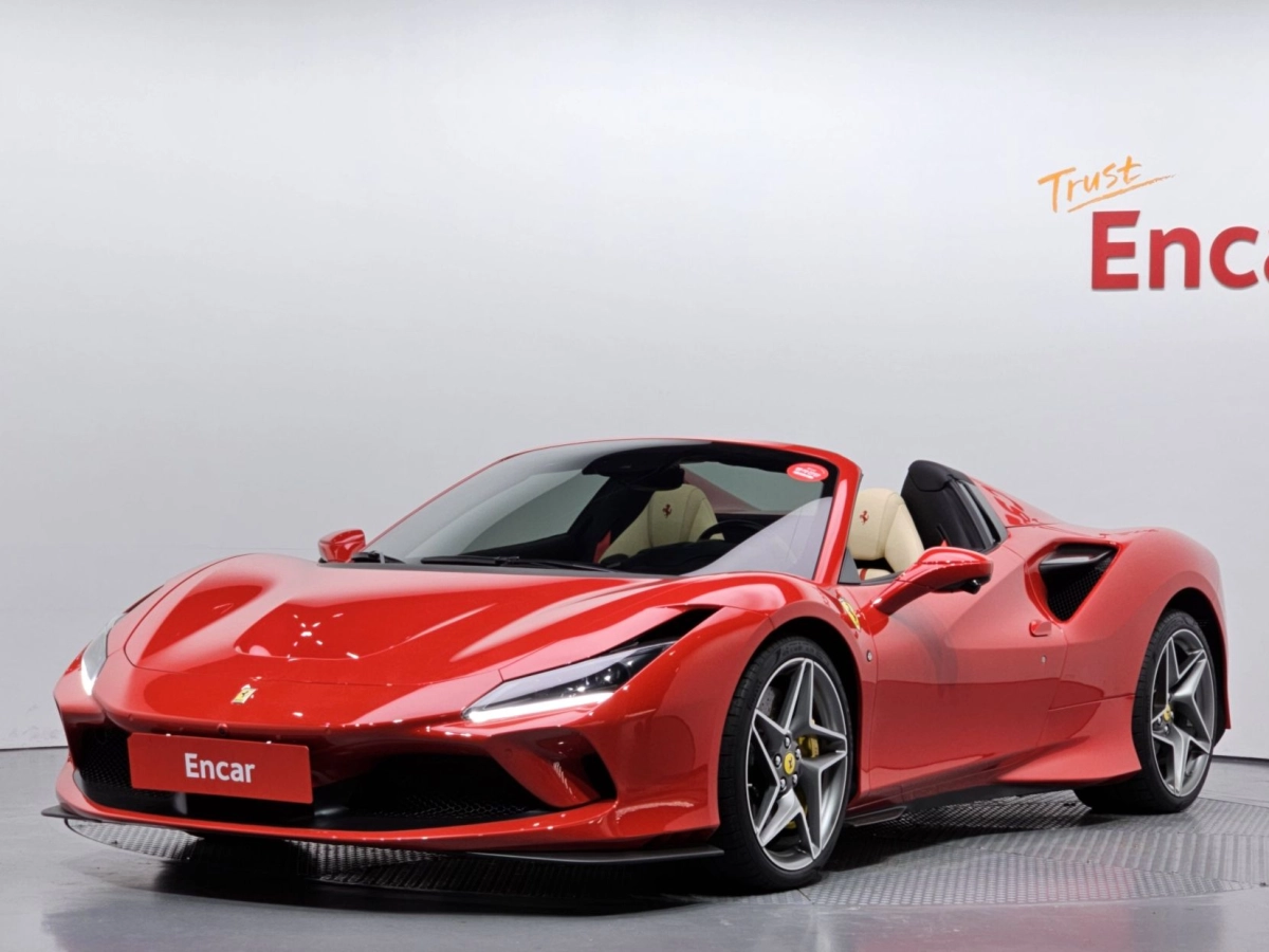 FERRARI F8 SPIDER  2022