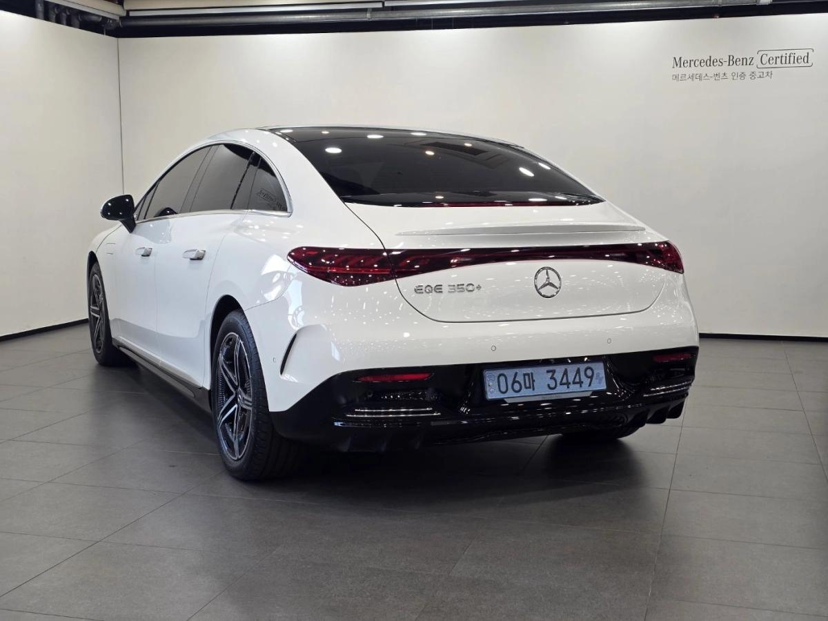 MERCEDES BENZ EQE V295