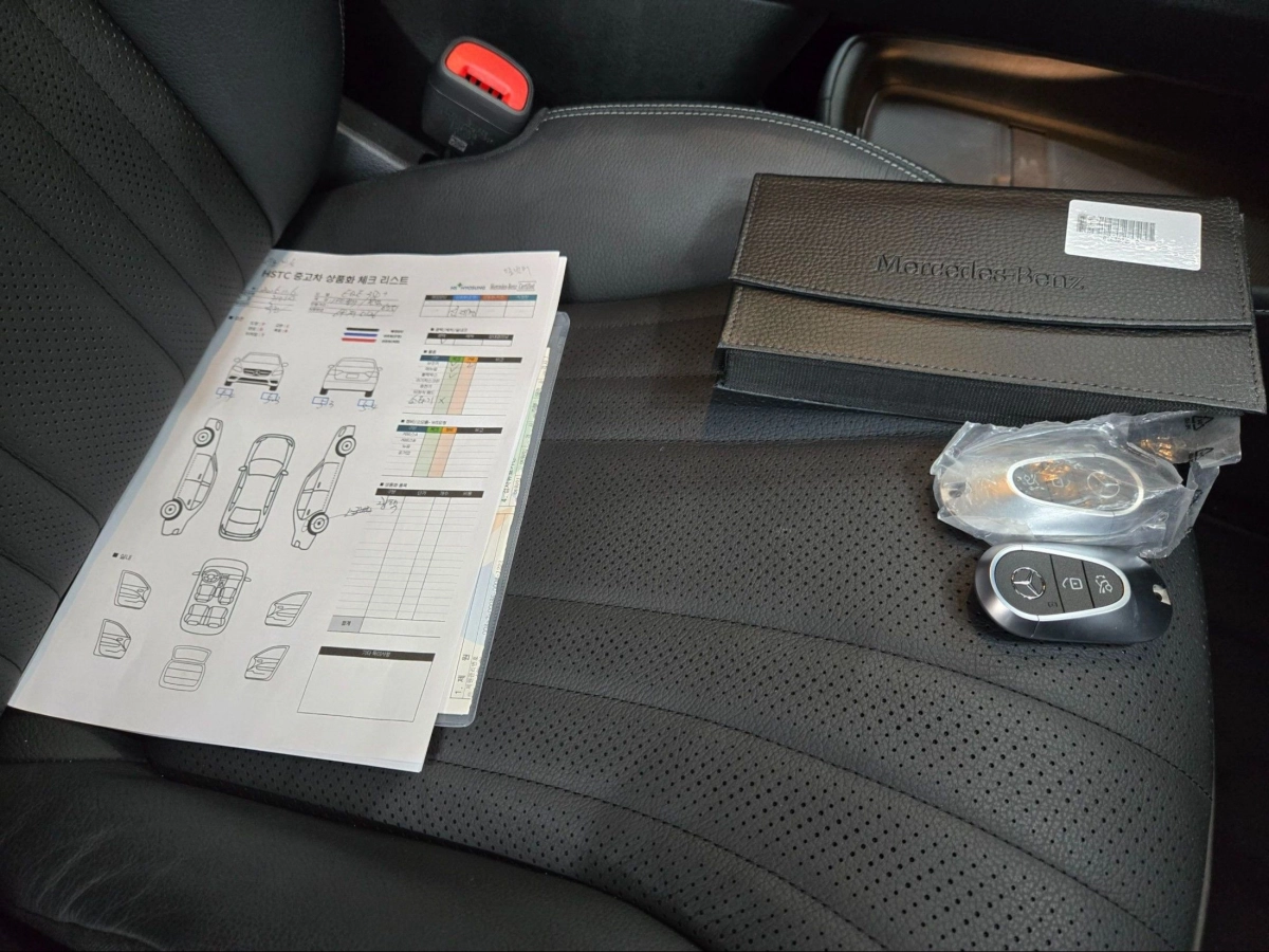 MERCEDES BENZ EQE V295